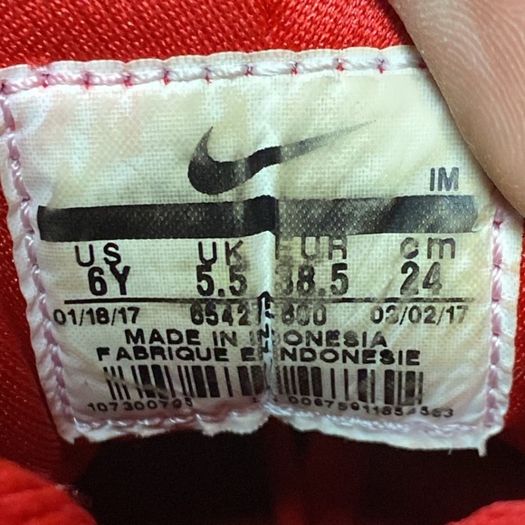 Nike Air Huarache “Triple Red” - Picture 16 of 16